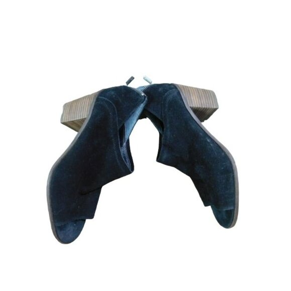 Lucky Brand Size 8M Black Suede Peep Toe Bootie Style Heels NEW - Picture 1 of 4